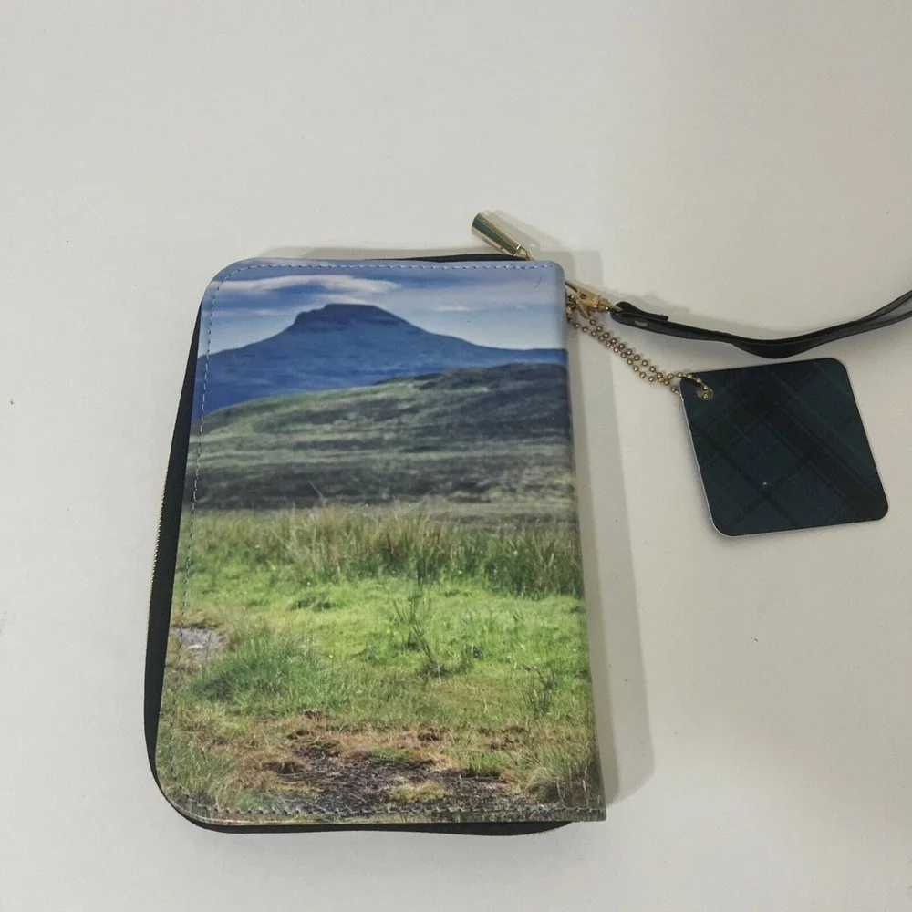 Highland‎ Cow Credit Card Holder, Small Notebook